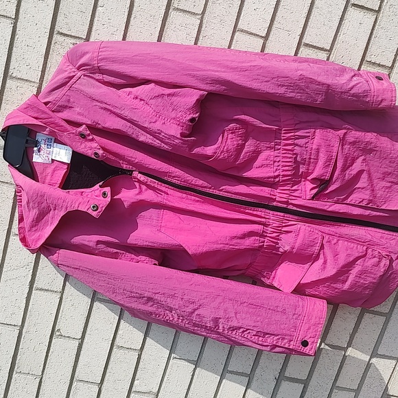 Pink Jacket - Picture 2 of 7